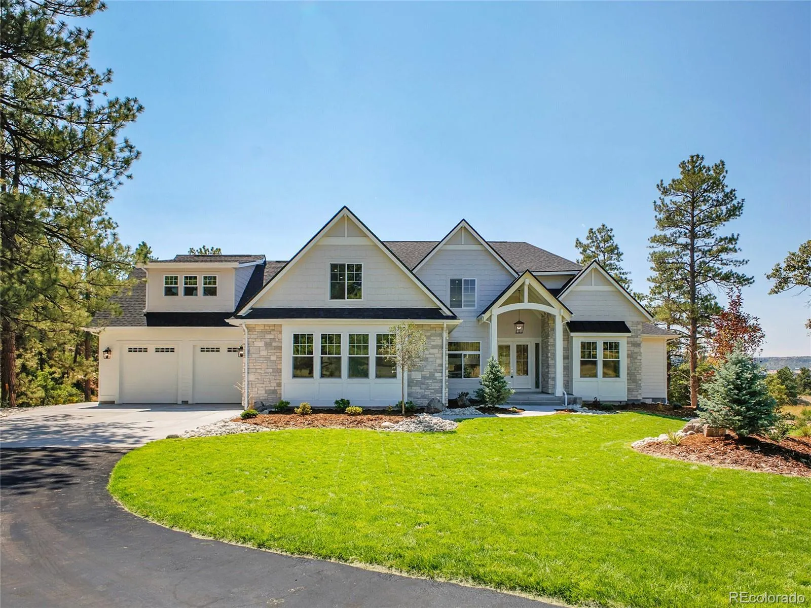 Arrowpoint Estates