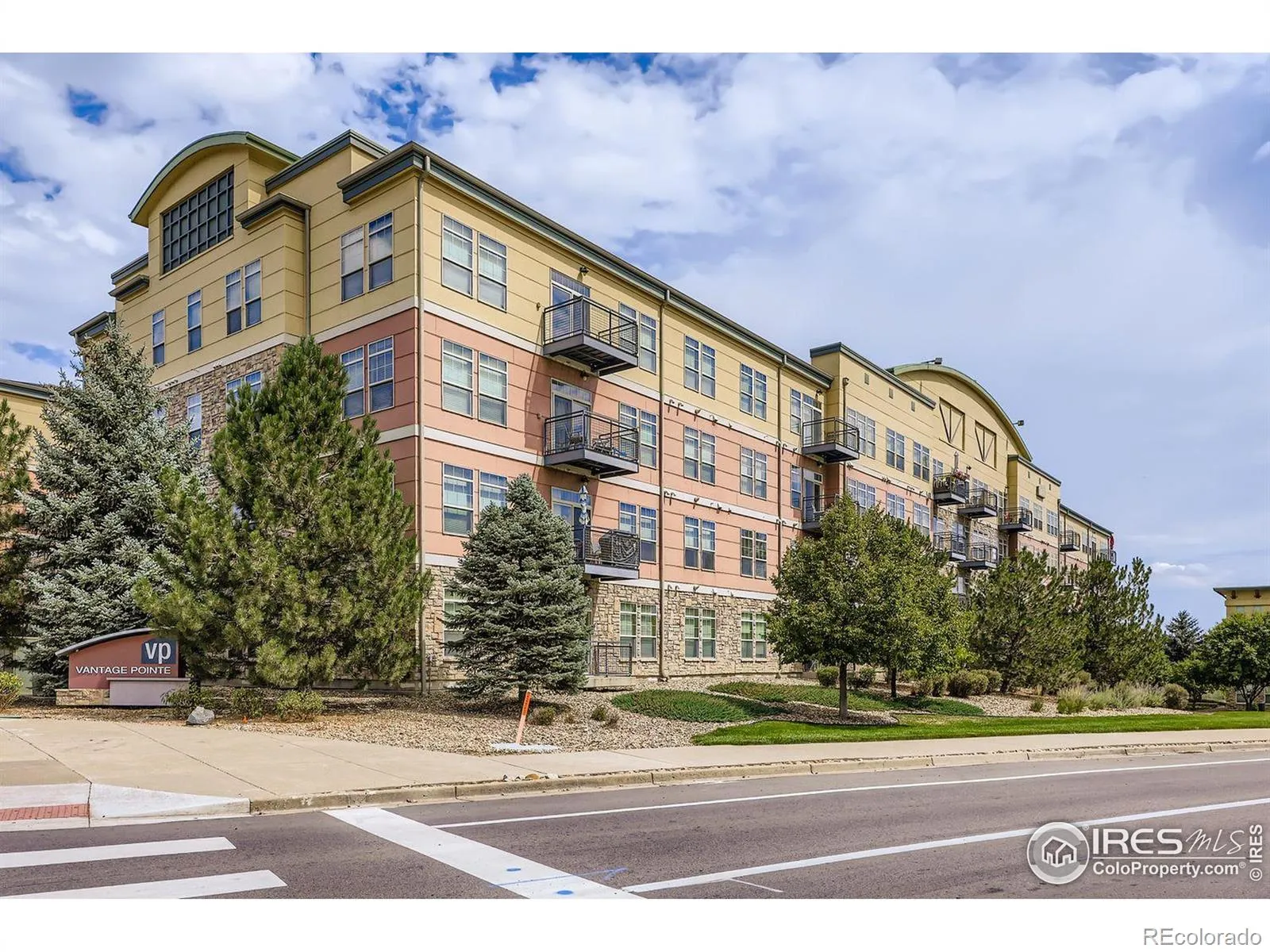 Vantage Pointe Lofts