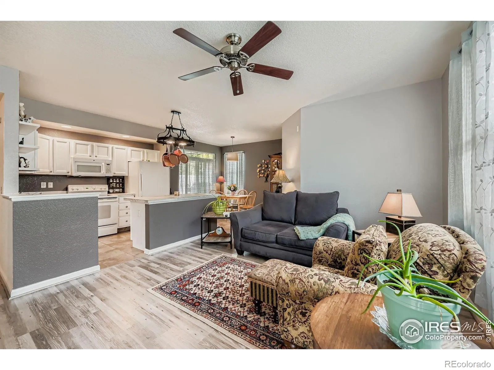 Meadowview 7&8 Condos Ph 21