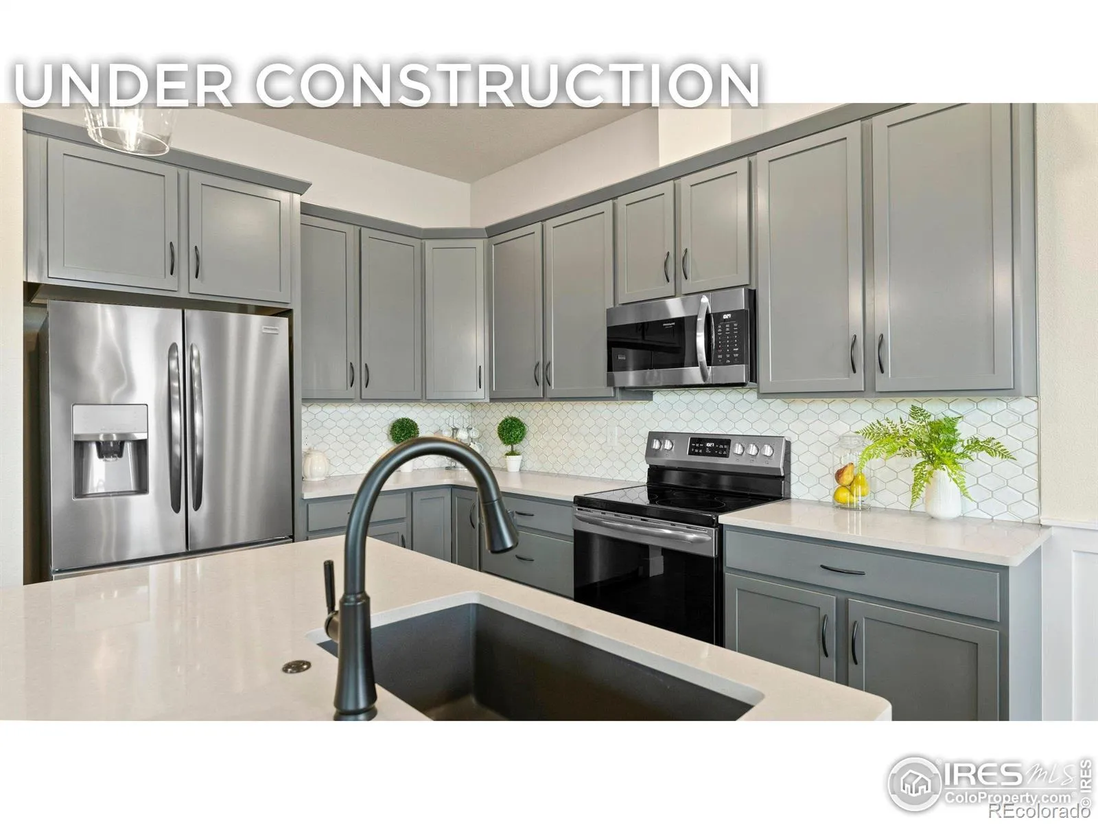 Highland Meadows Golf Course, Vernazza Townhomes