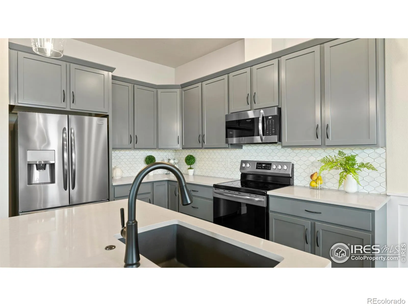 Highland Meadows Golf Course, Vernazza Townhomes