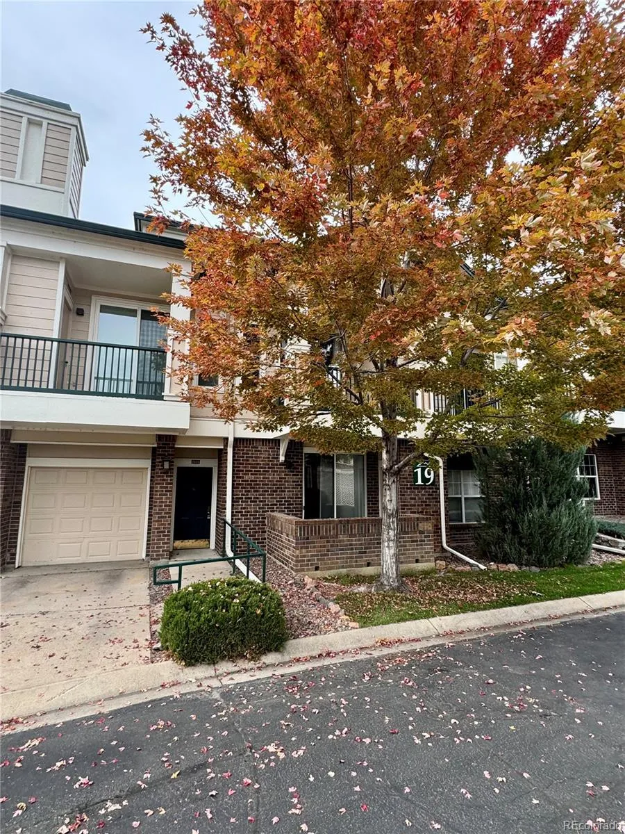 Saddlebrooke at Rock Creek Condos