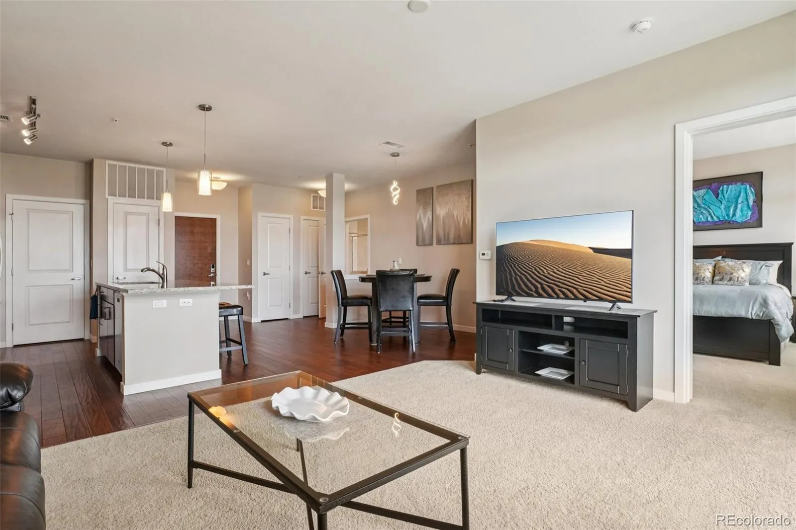 East Village Flats At Vantage Pointe Condo