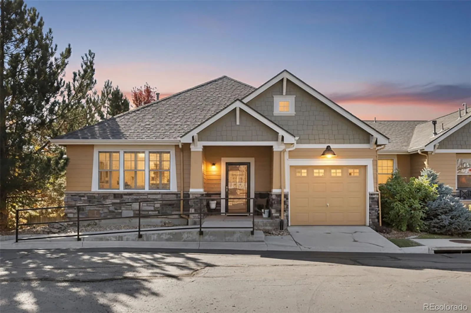 Maple Leaf Condos Bldg 1