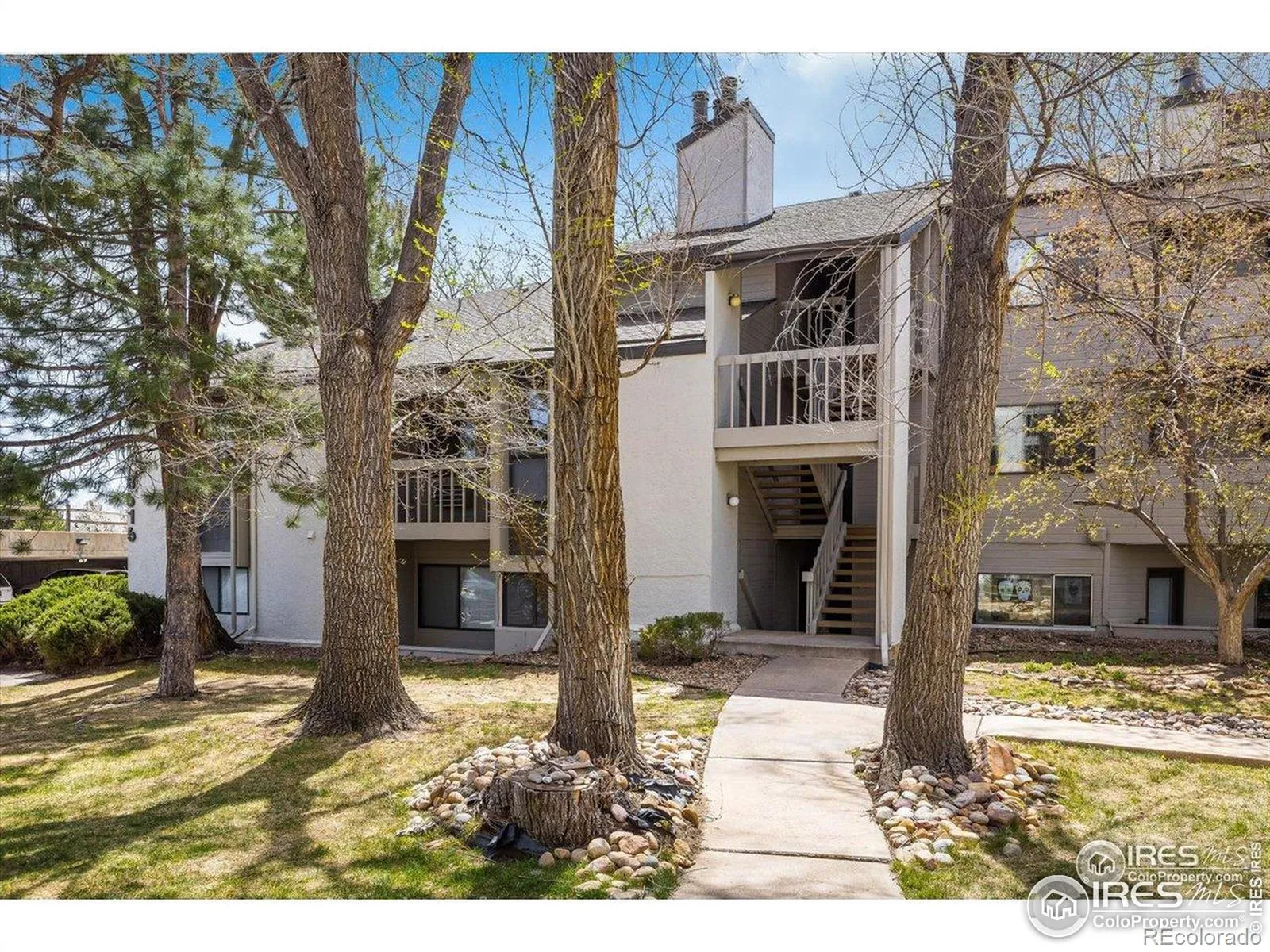 Pendleton Square Condos Ph I