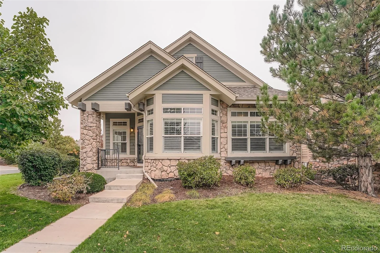 Saddle Rock East
