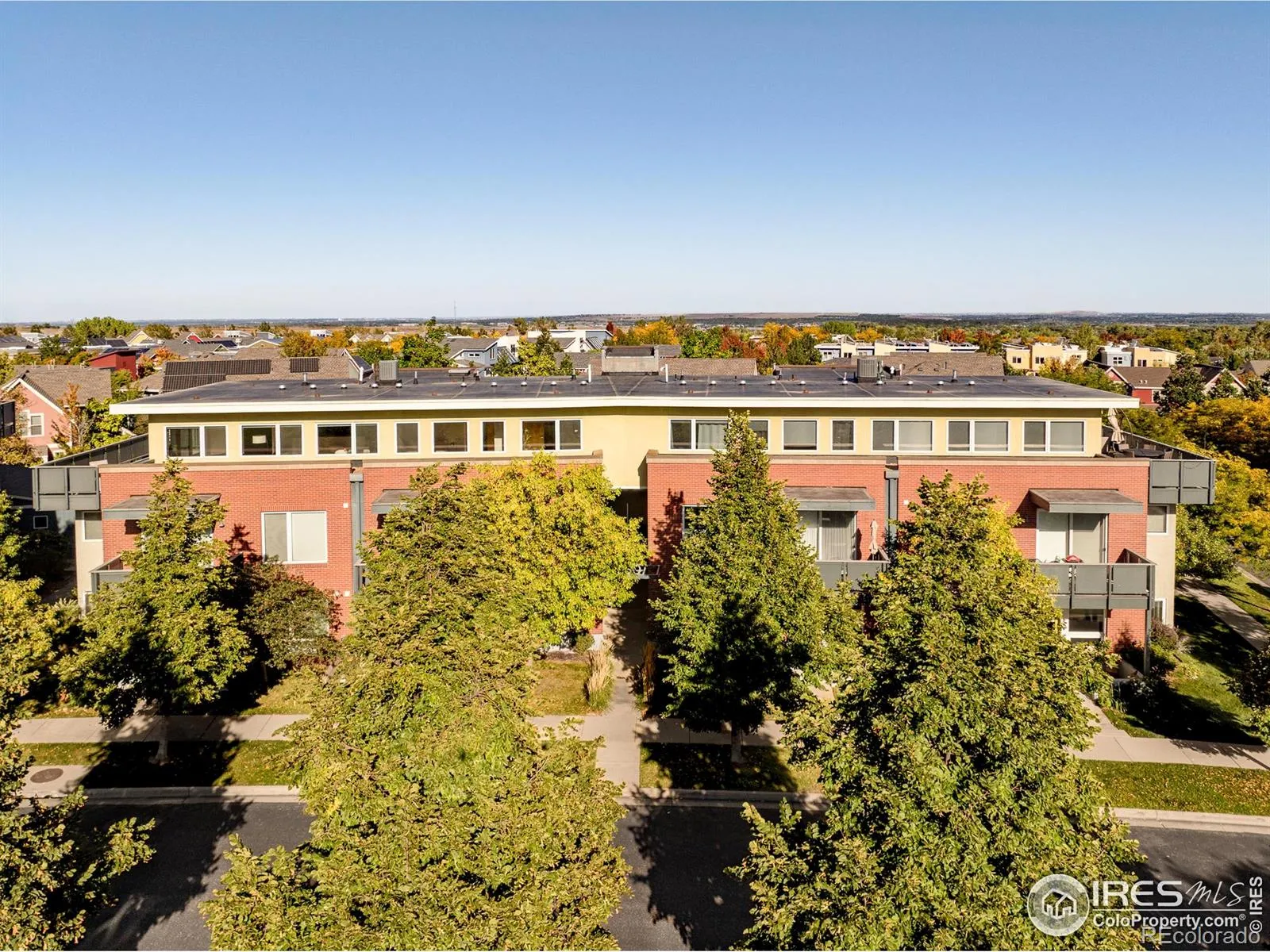 Crescent Condos 1st Supp