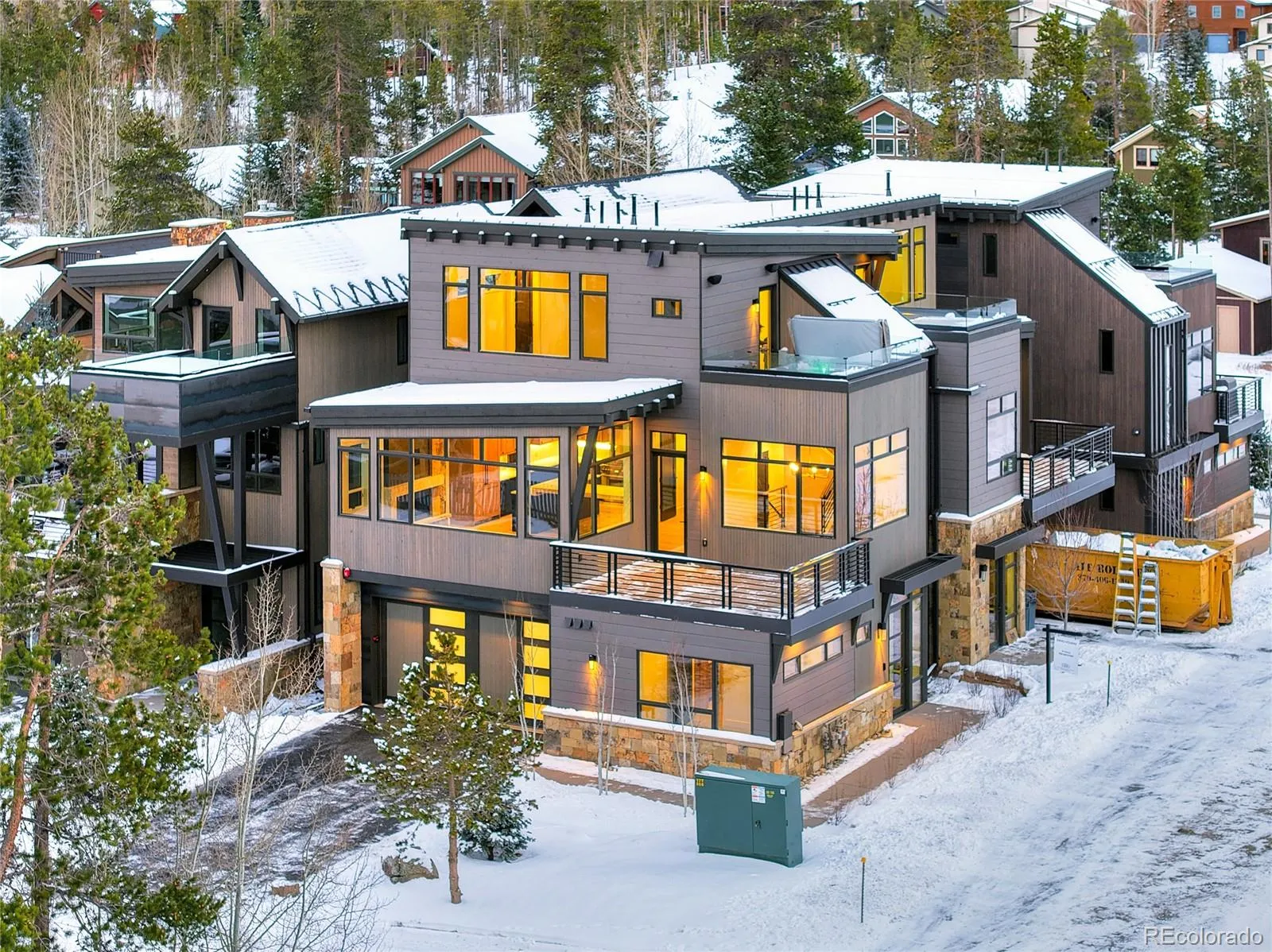 Chalets On 2nd