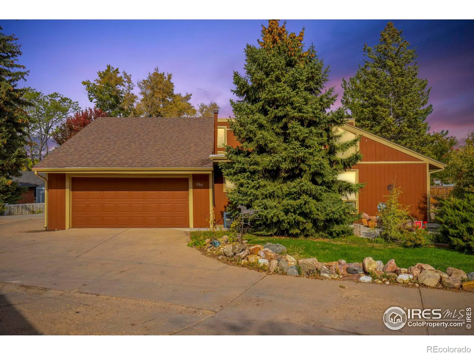 Cottonwood Village