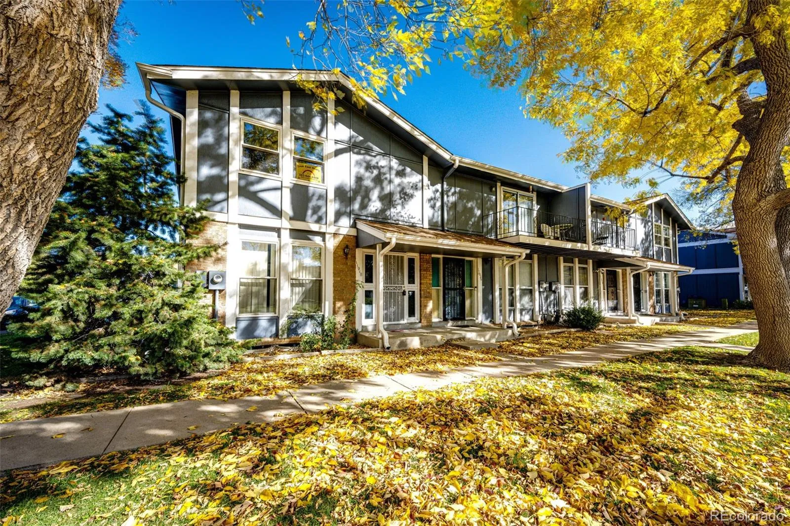 Lyn Meadows Townhomes