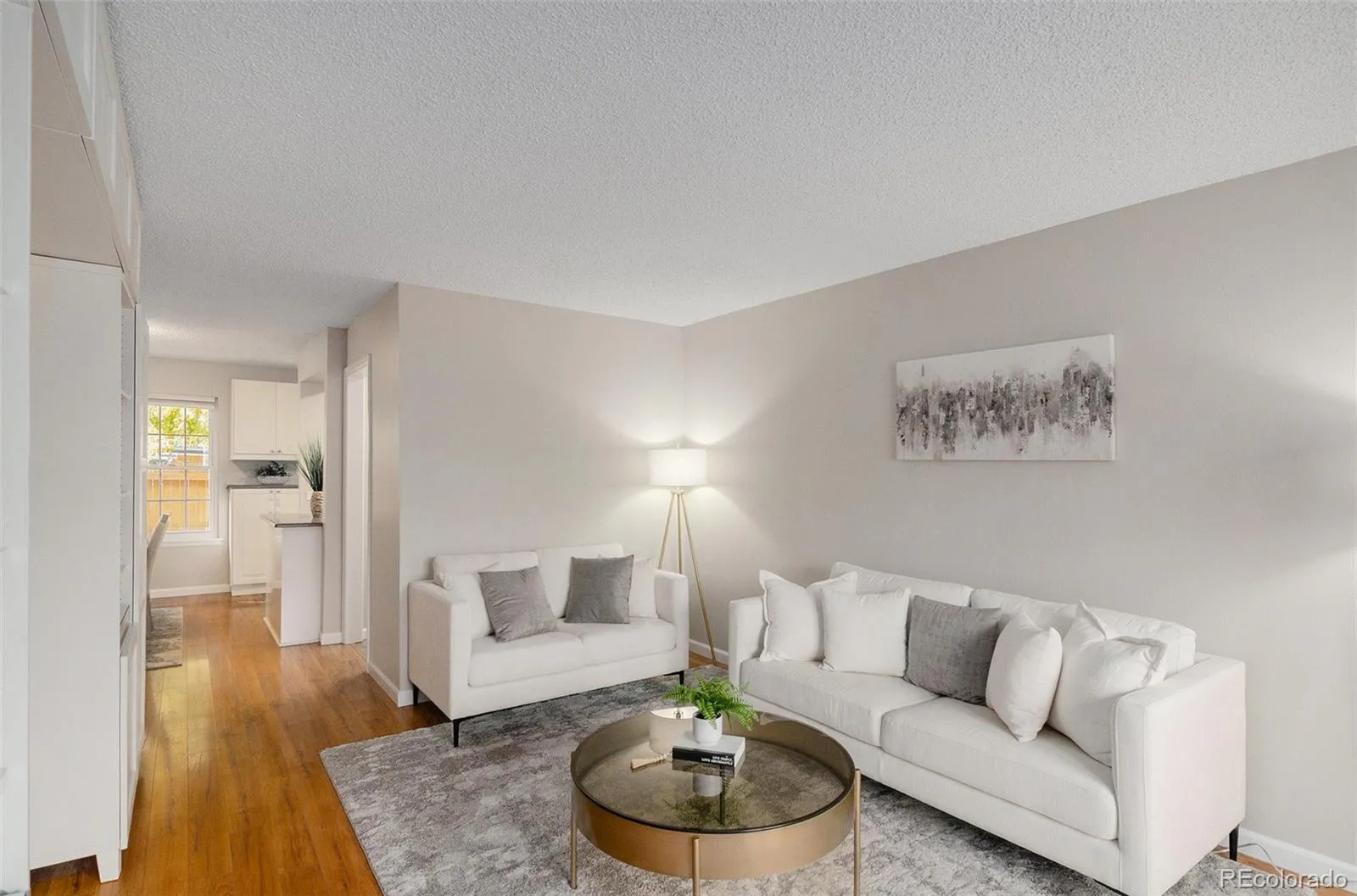 The Glenn Oaks Condos