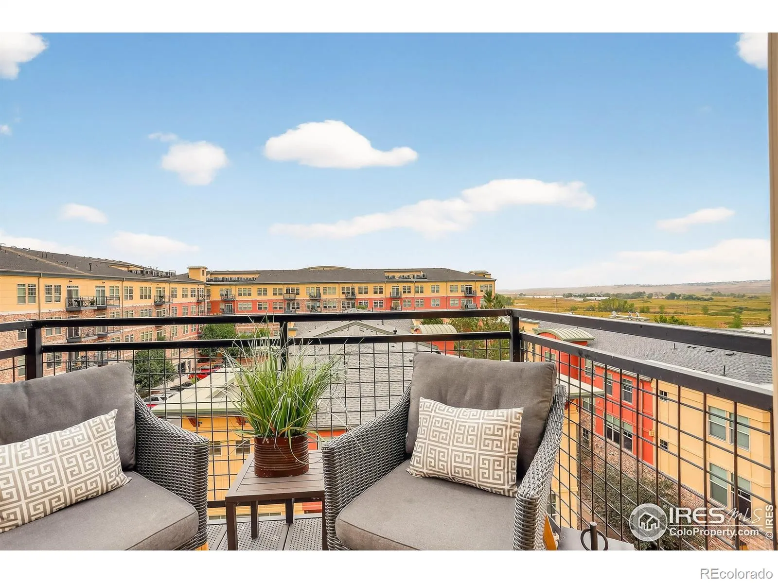 Vantage Pointe Lofts
