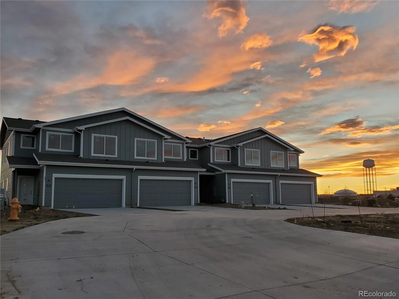Bennett Avenue Townhomes