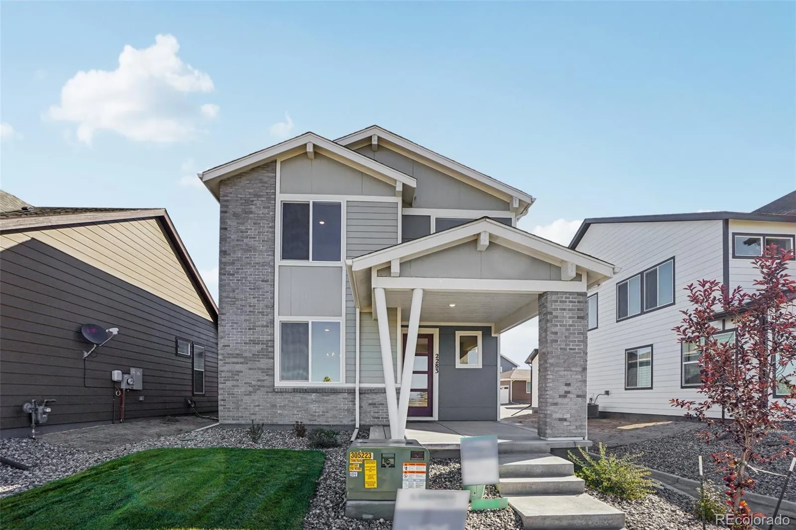 Parkway at Prairie Center Village