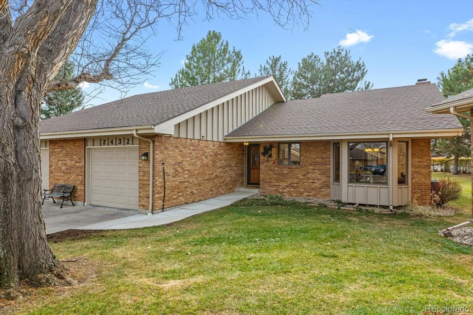 Country Lake Village