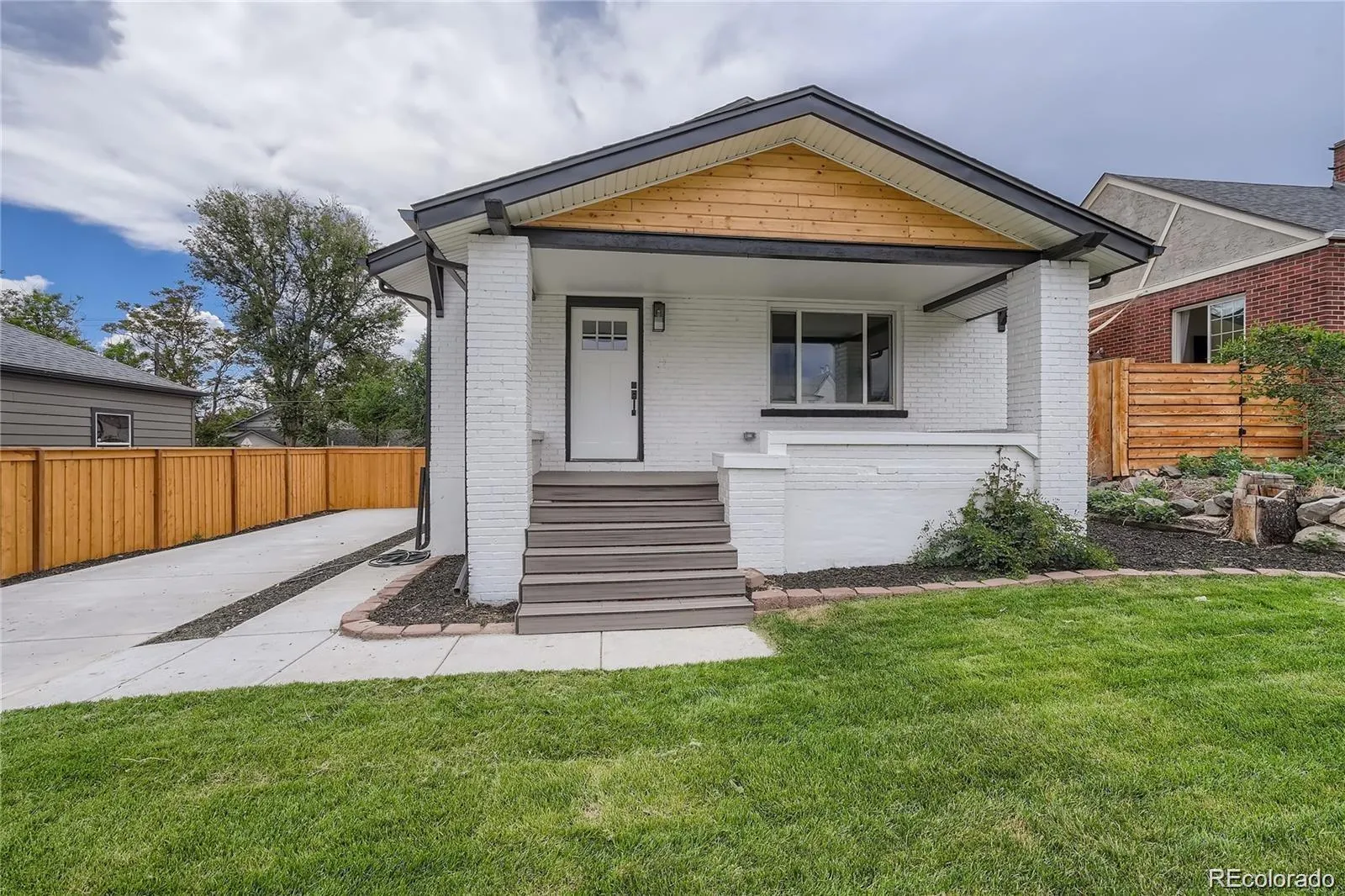 Olinger Gardens, Sloans Lake