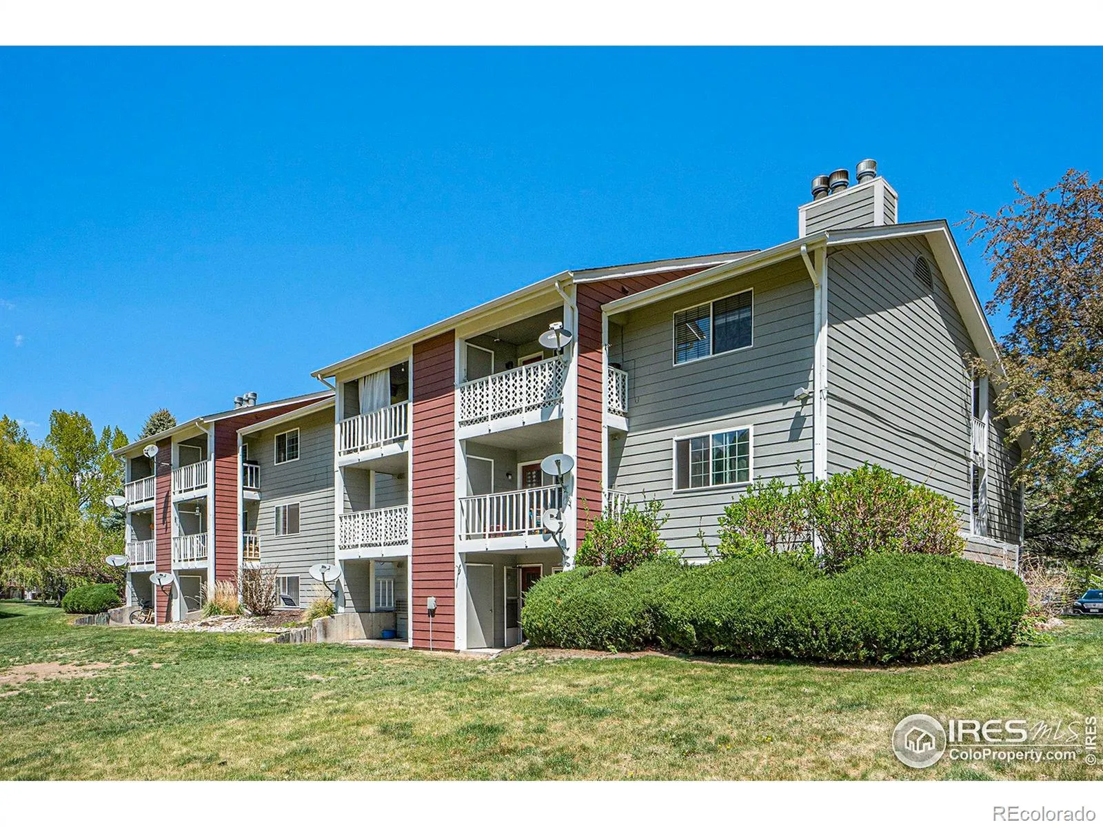 Parkwood East Condo