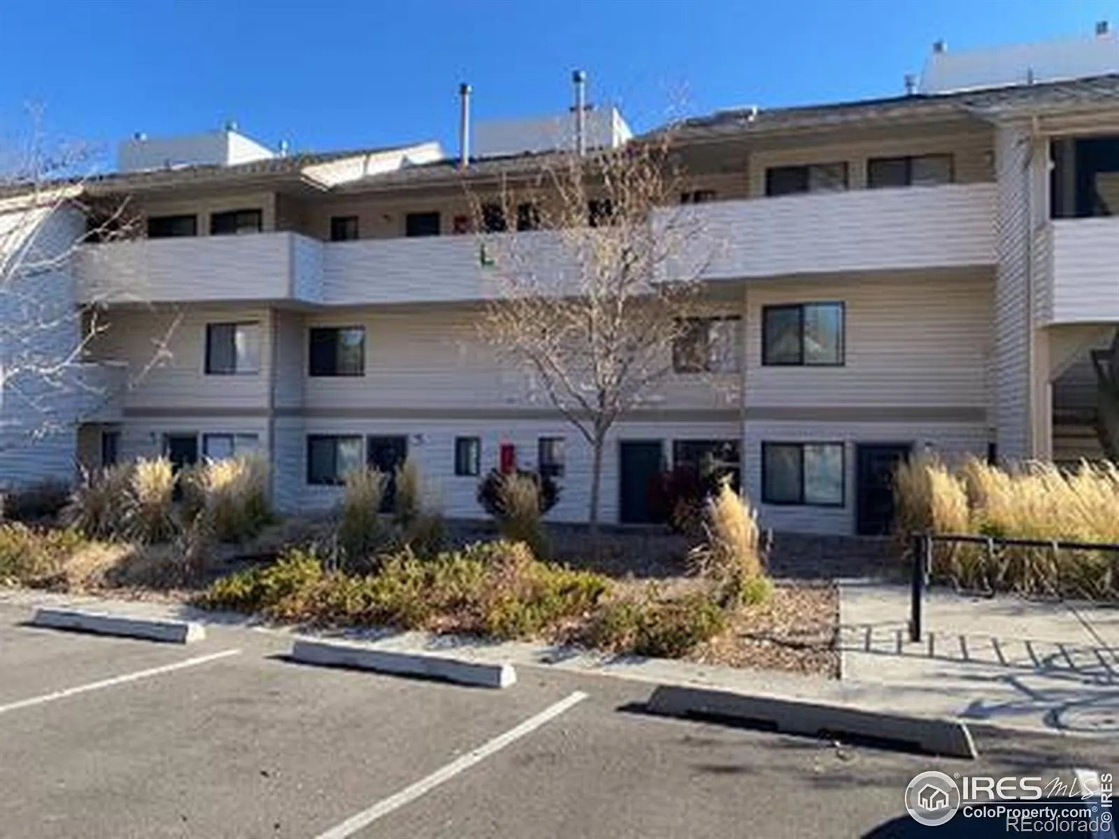Heatheridge Lakes Condo