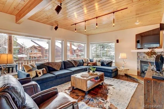 Slopeside Village