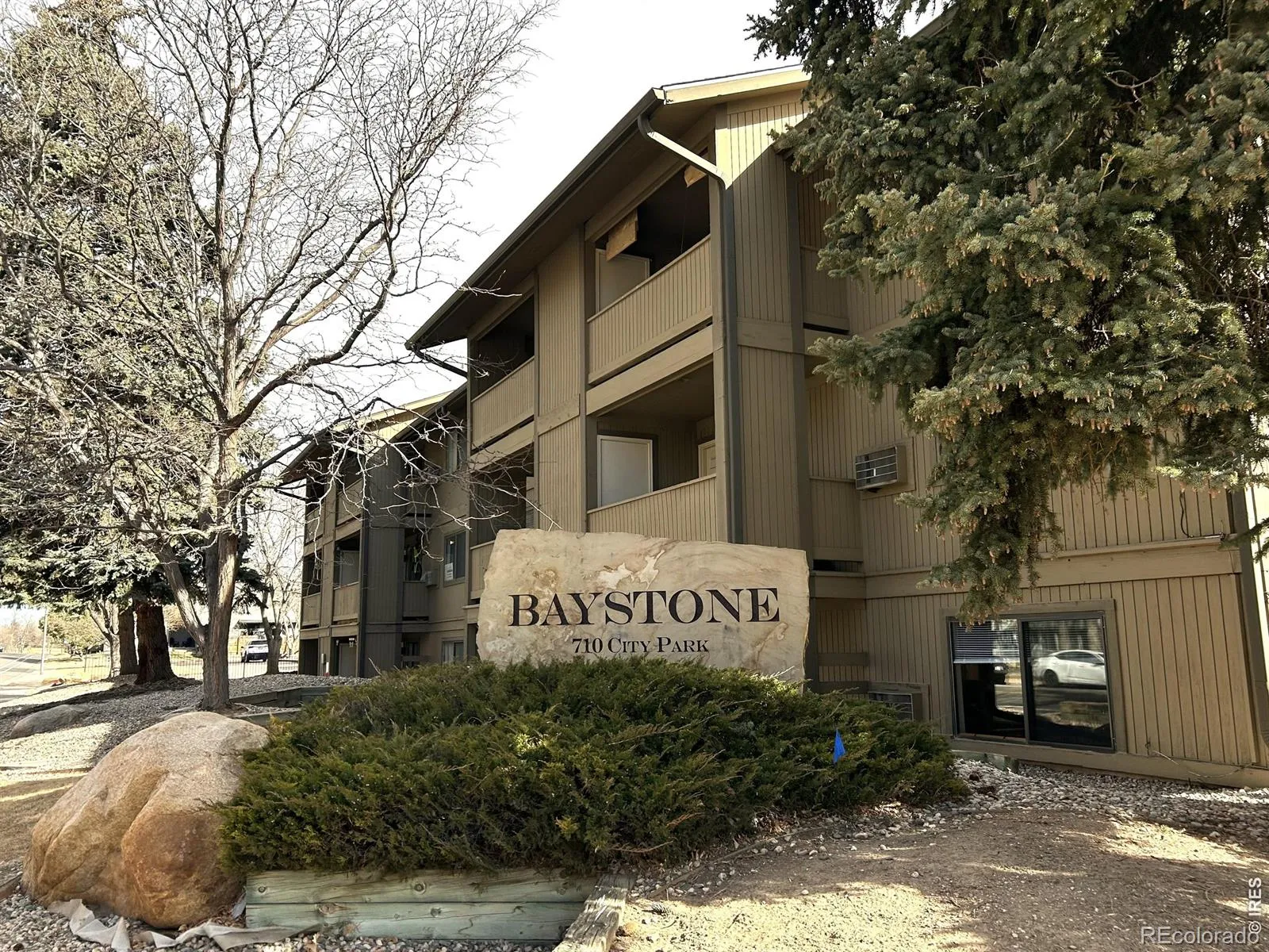 Baystone Condos