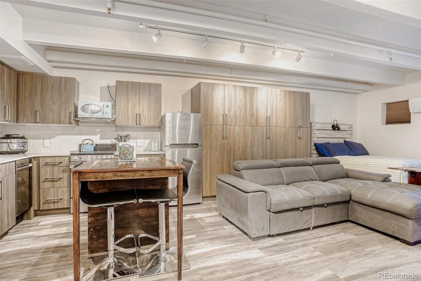 Circa West Condominiums