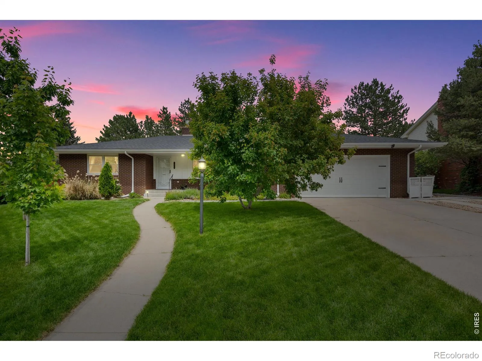 Cottonwood Village
