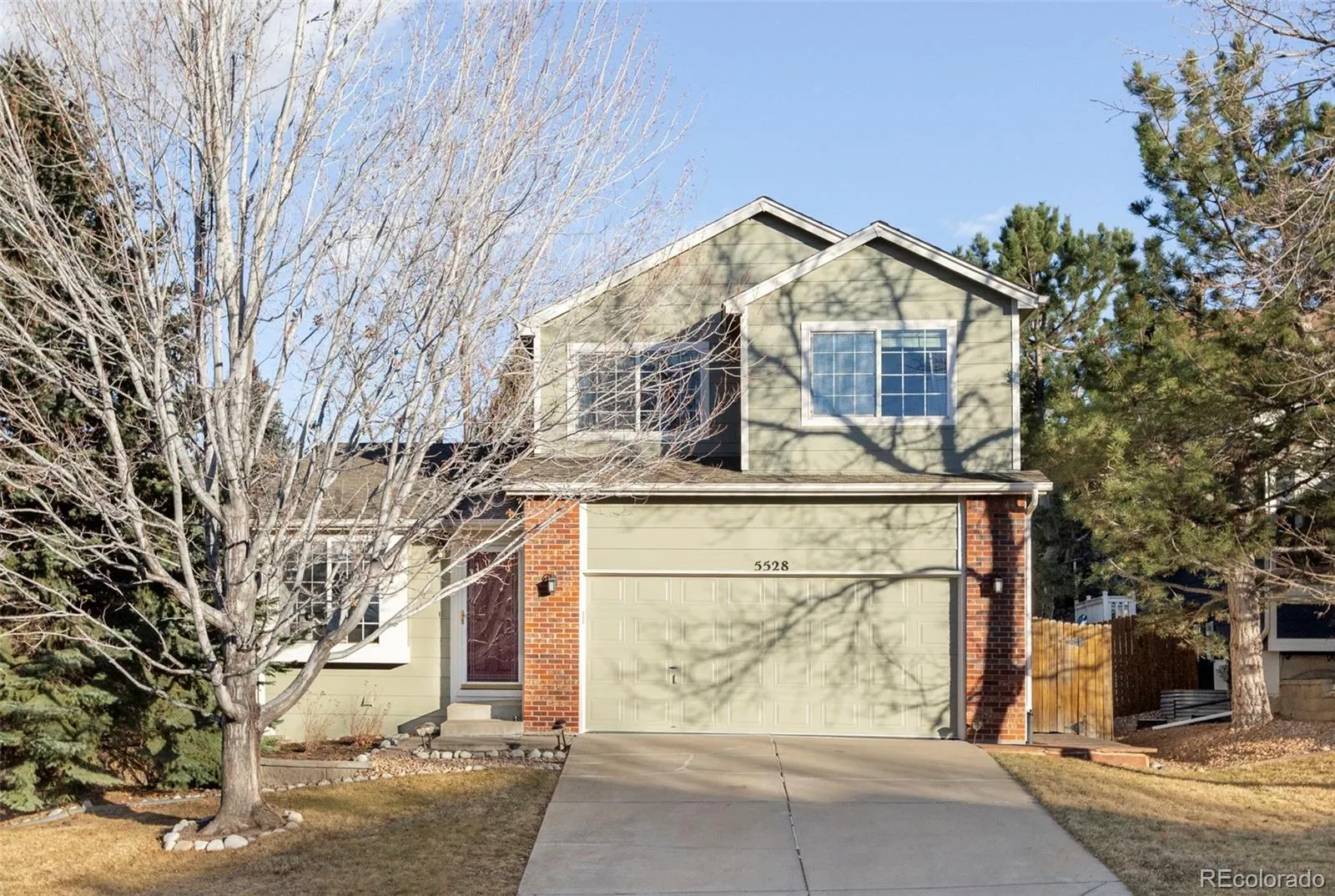 Saddle Rock Ridge