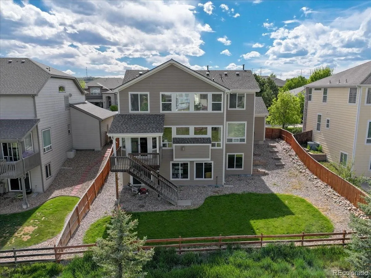 Sapphire Pointe