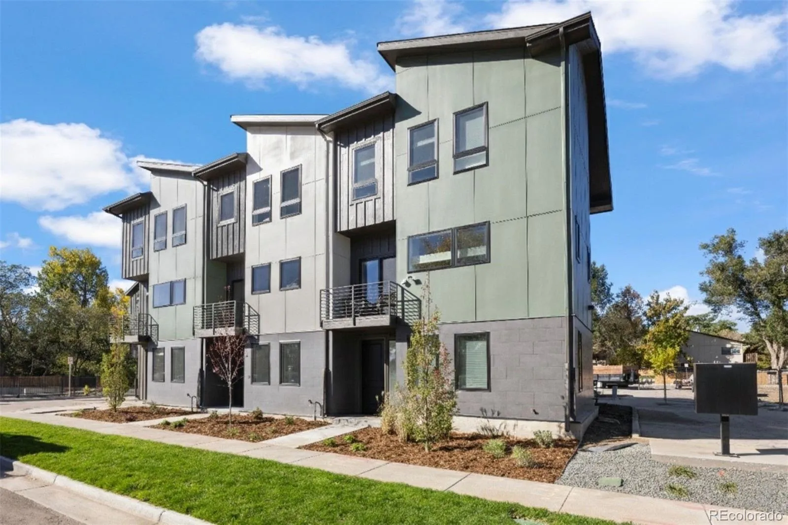 Olde Town Arvada, Olde Town