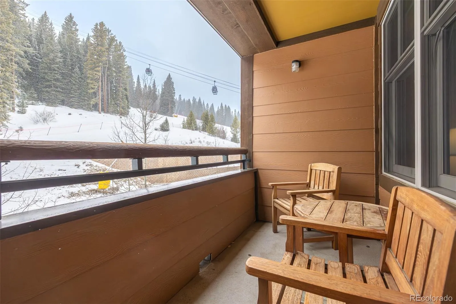 Zephyr Mountain Lodge