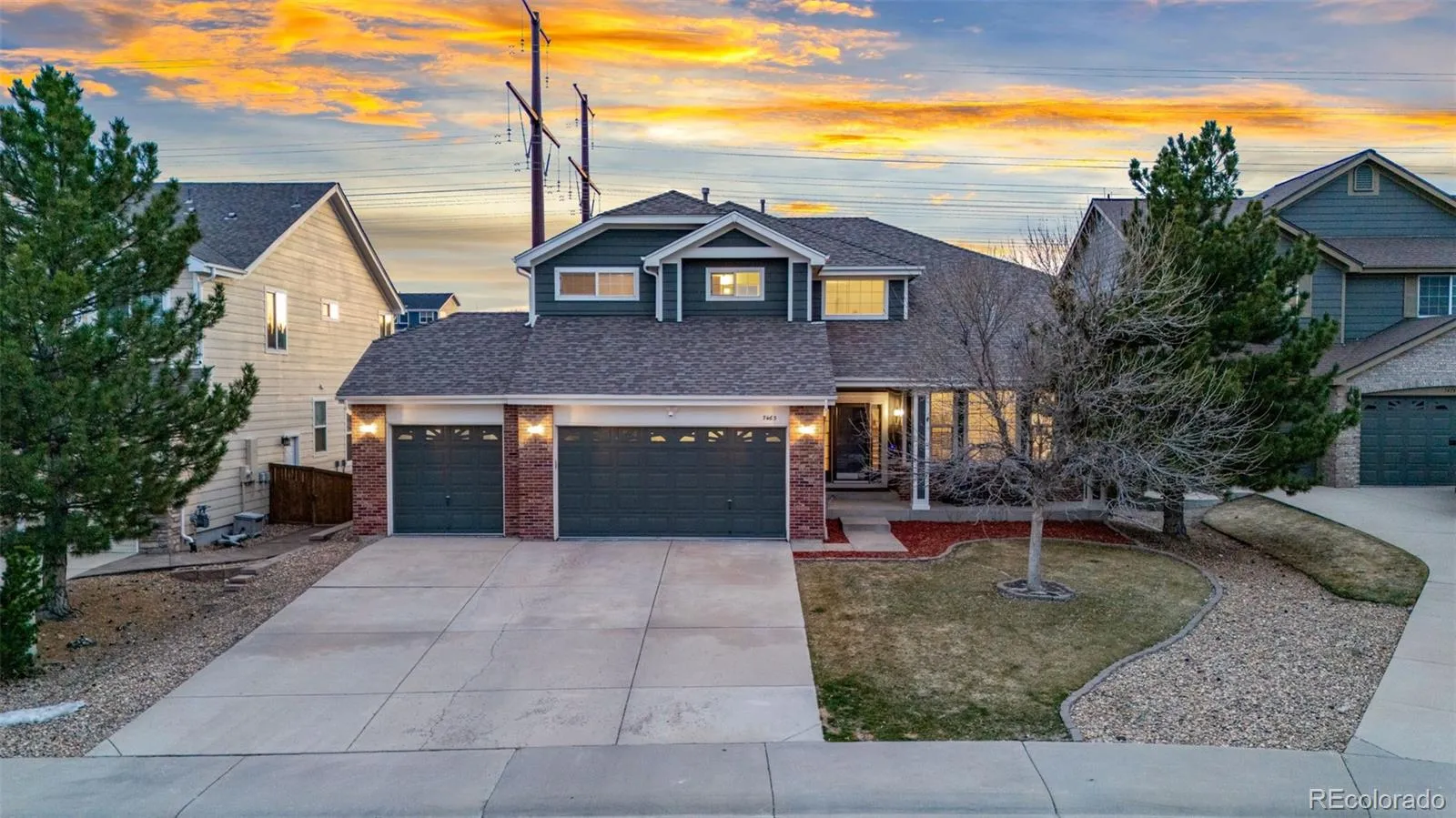 Sapphire Pointe