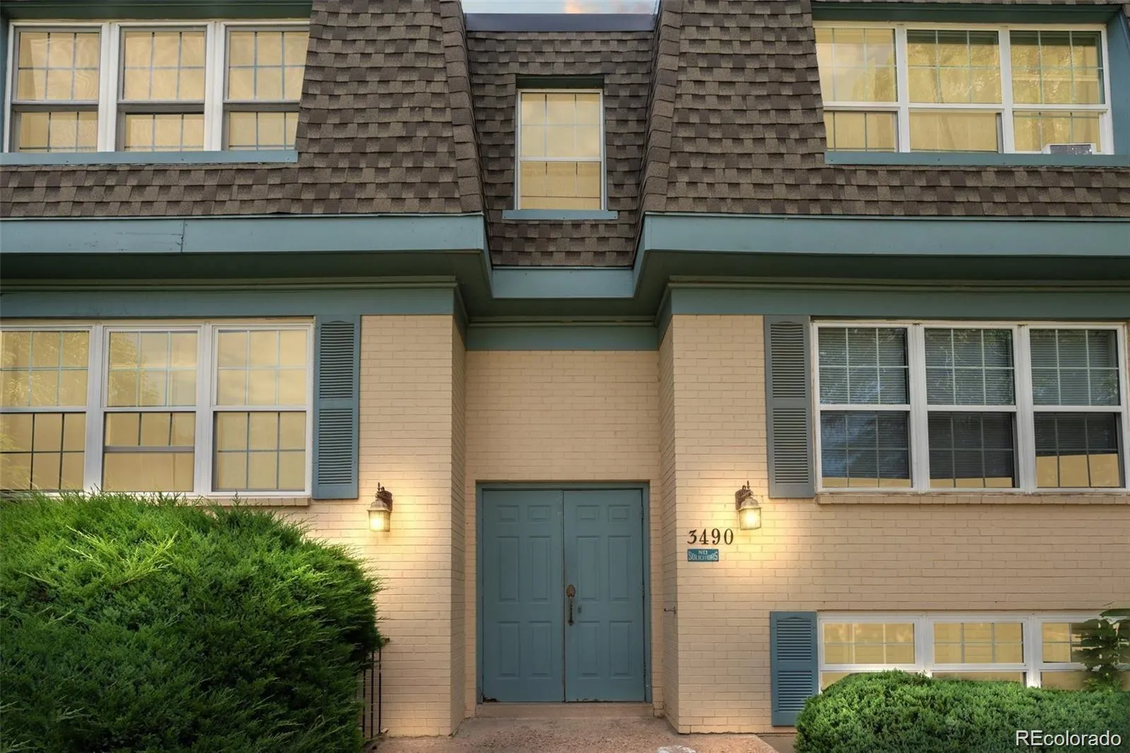 Hampden Court