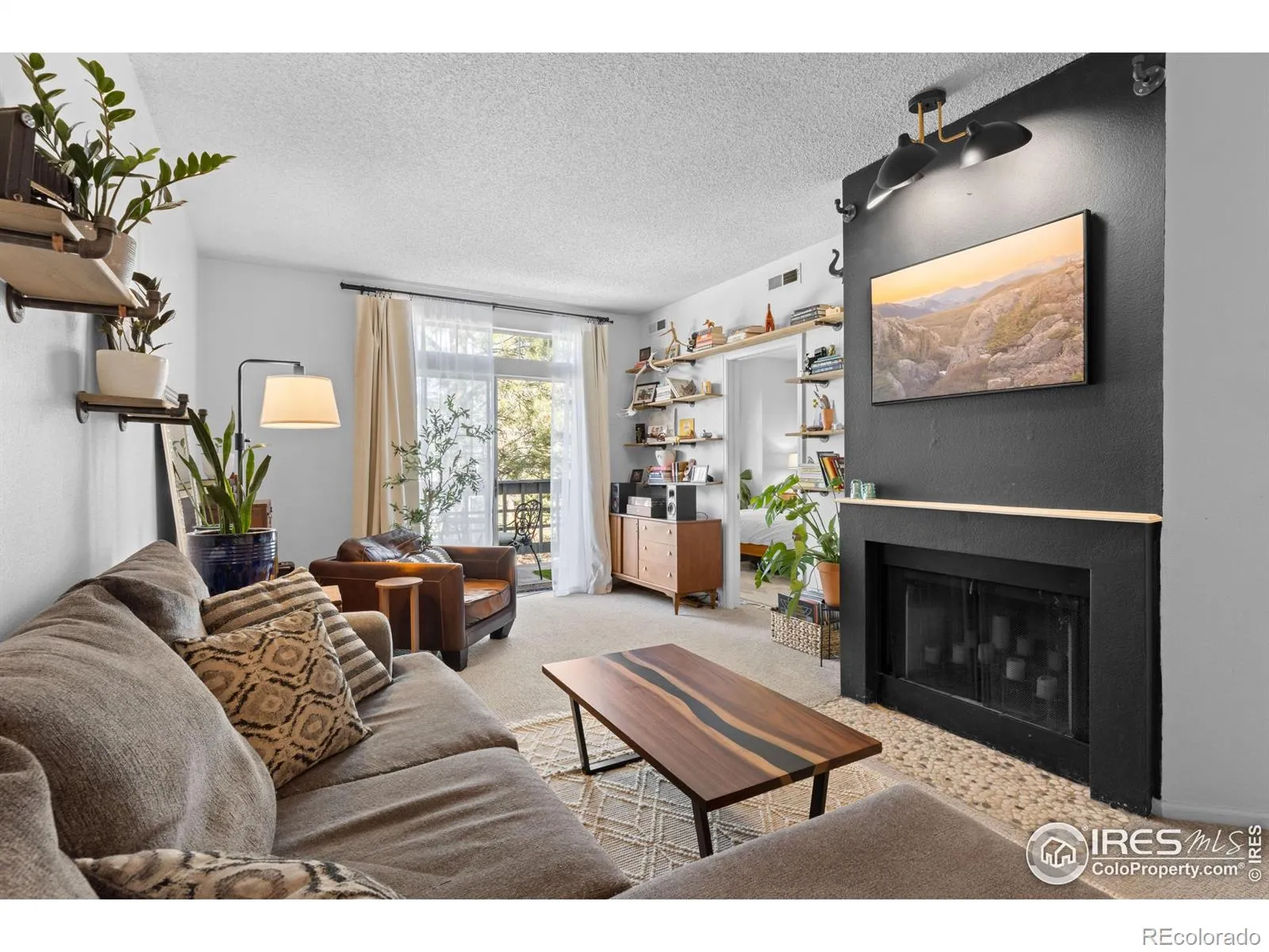 Country Club Greens Condos