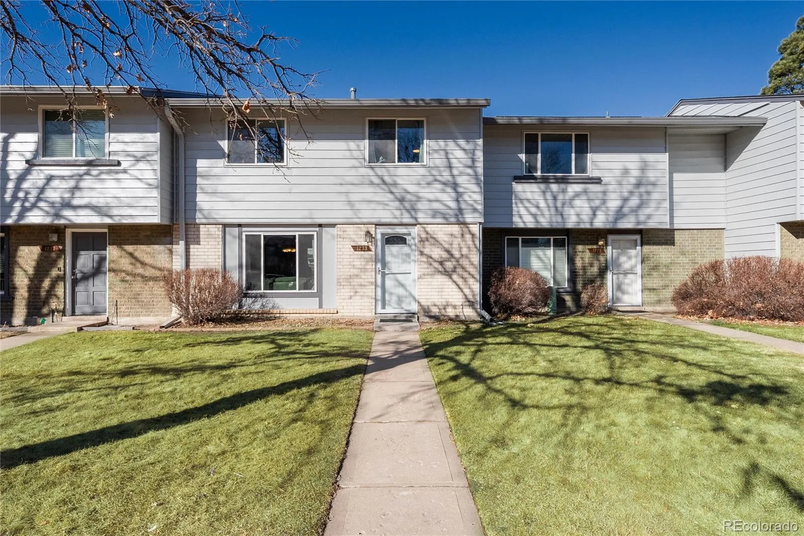 Hallcrafts Village East Twnhs 1st Flg