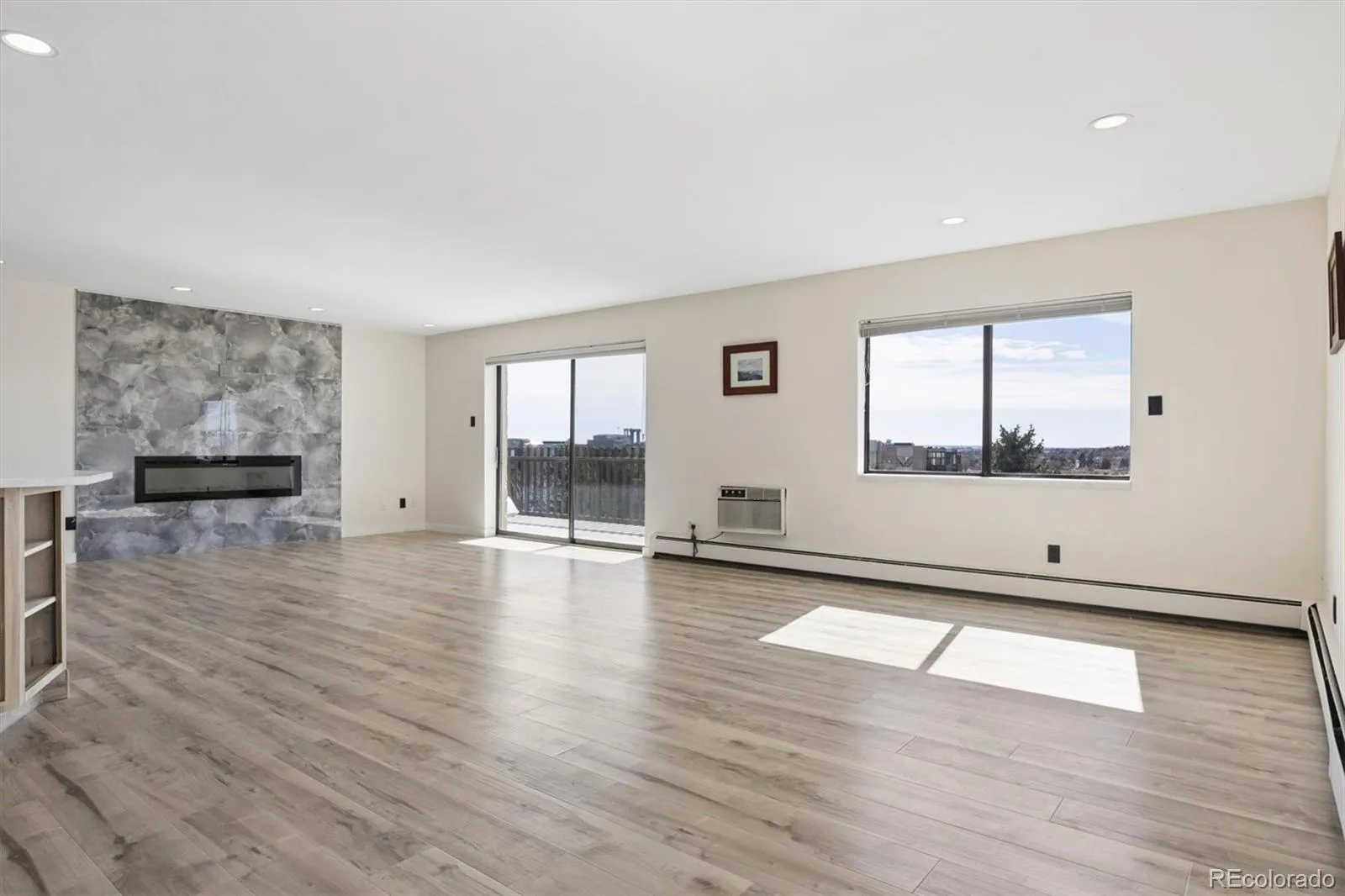 Heather Gardens Sub 12th Flg Lt 1 Blk 1 Condos