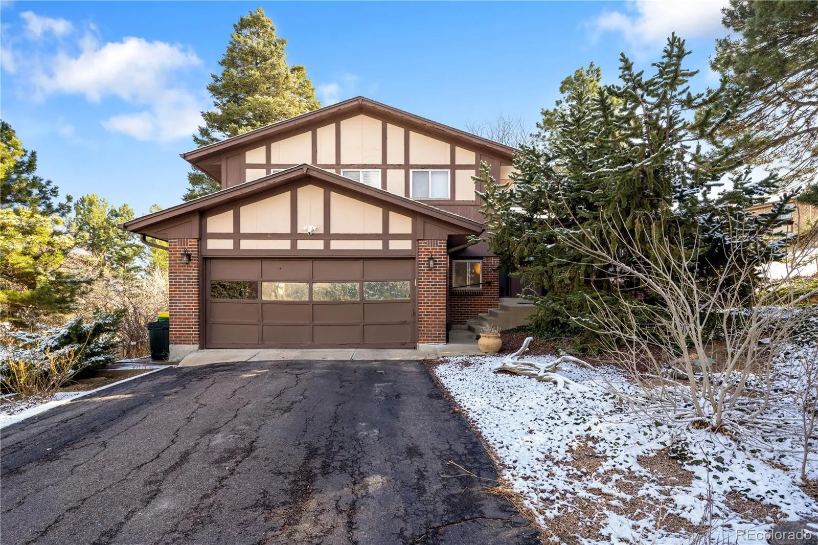 Green Mountain Village Flg #21