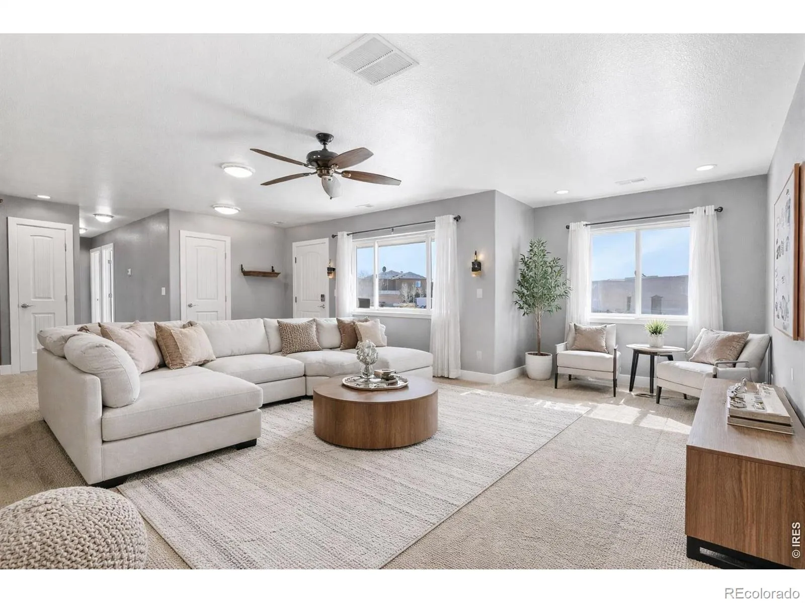 Ivy Country Point Sub