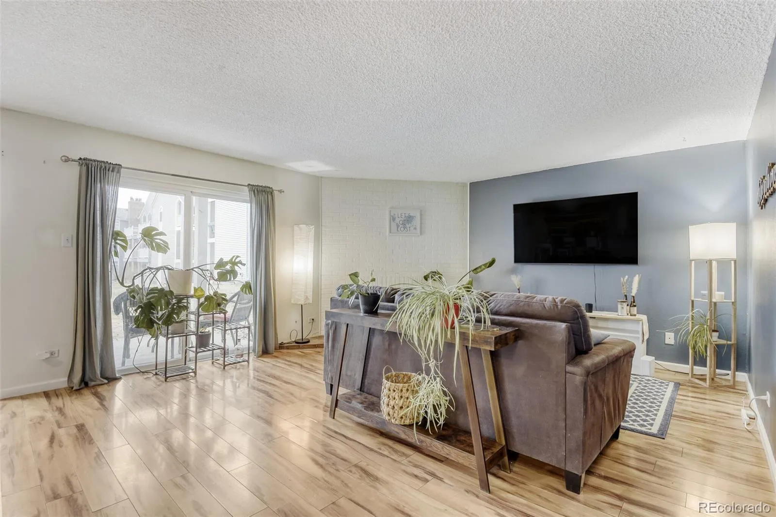 Monaco Place Condo Bldg 01