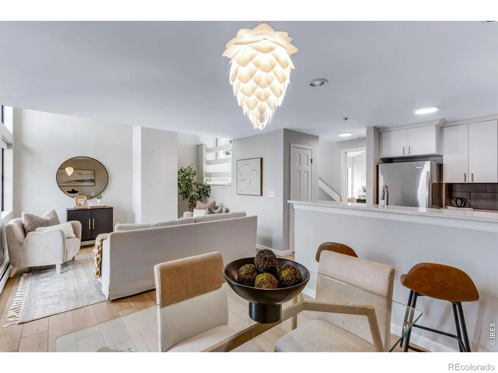 Valencia Place Condos