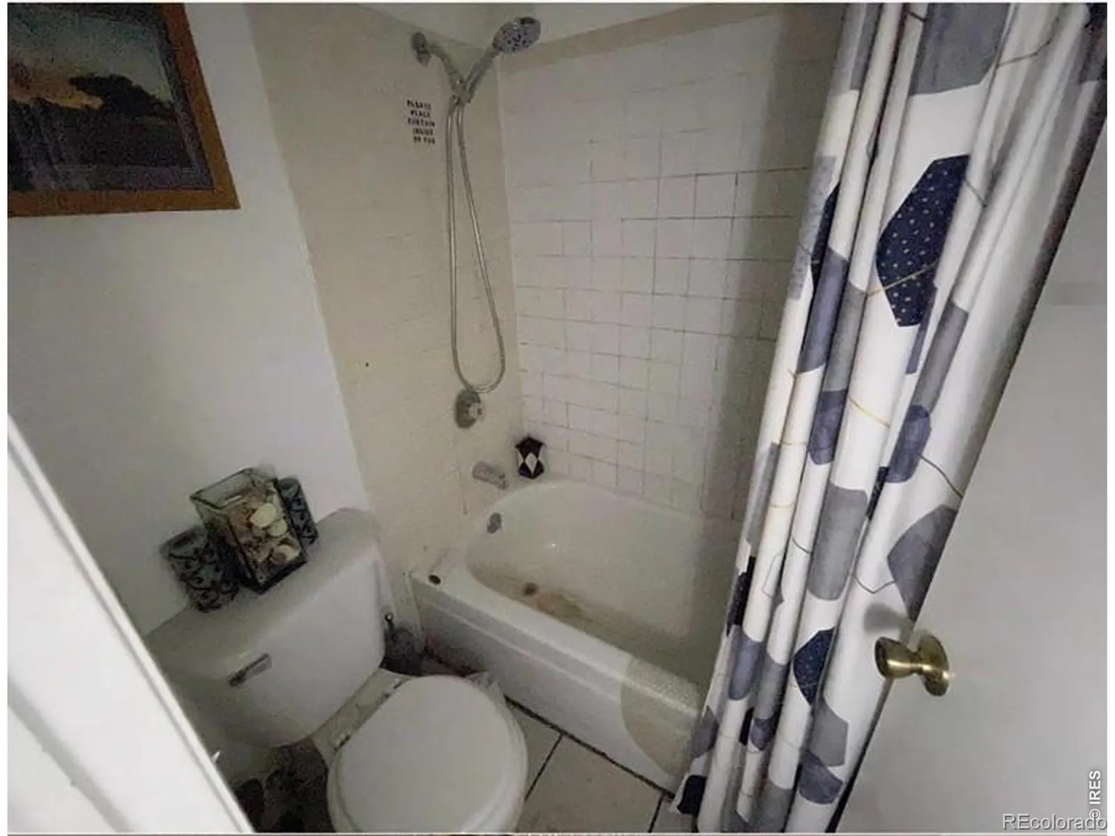 Club Valencia Condos