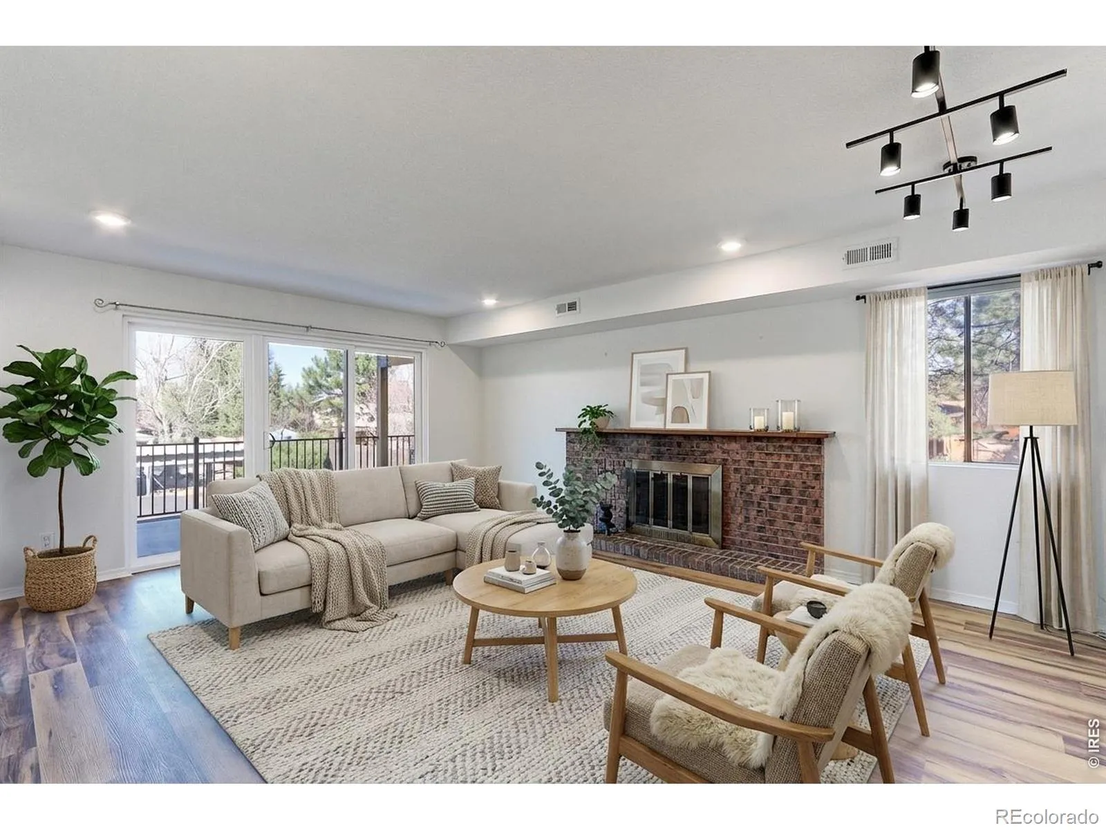 Chateau Village North Condos