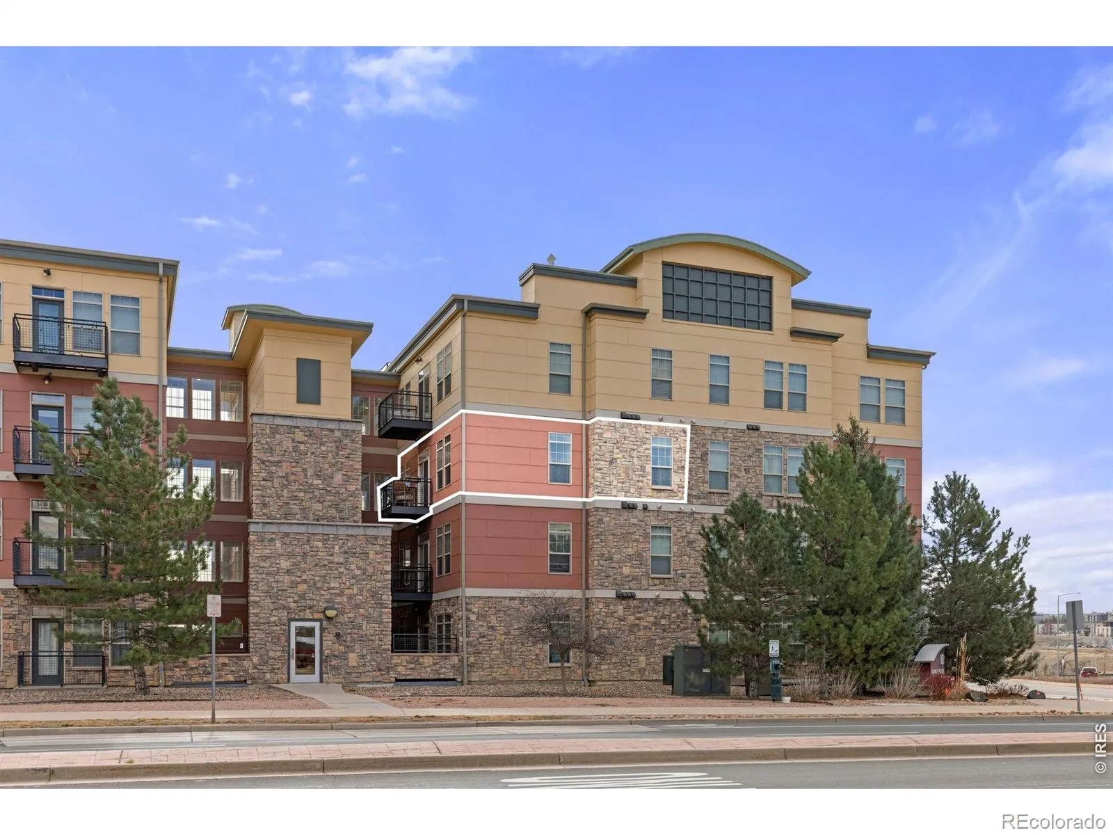 Vantage Pointe Lofts