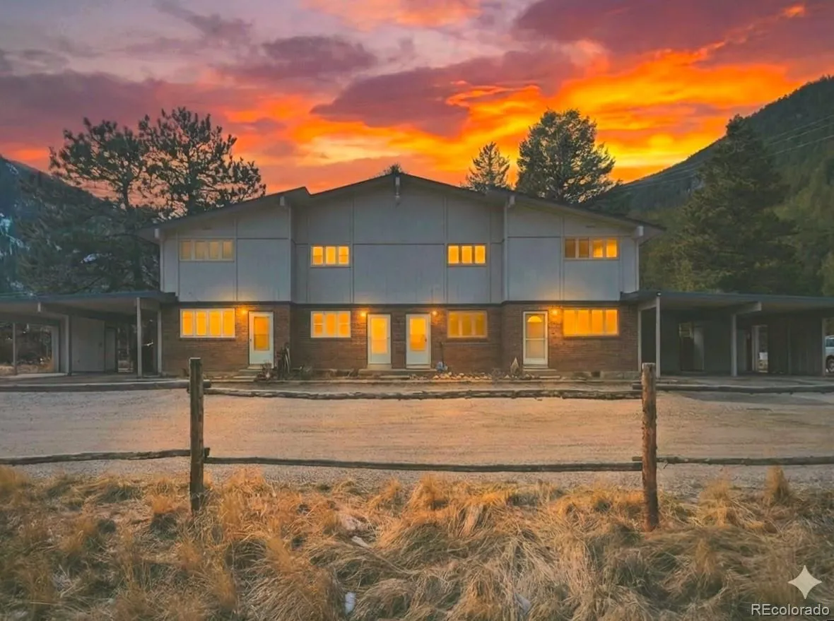 EMPIRE WEST TOWNHOUSE