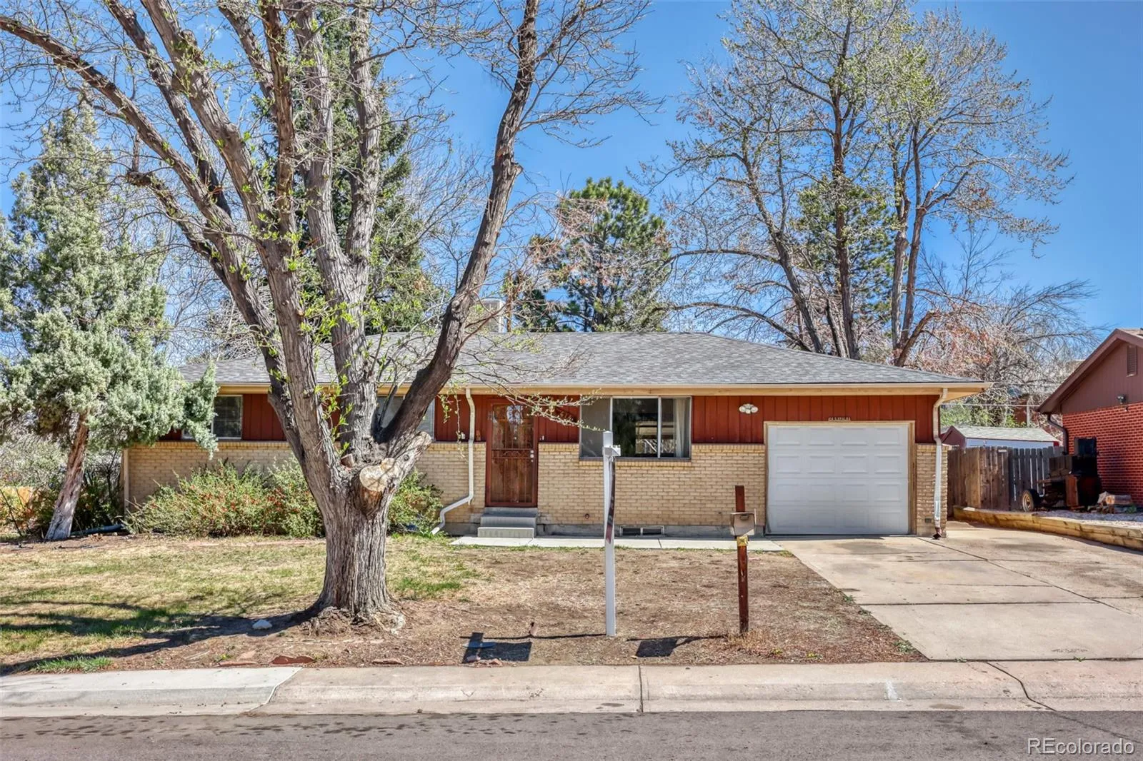 Aurora Hills 4th Flg
