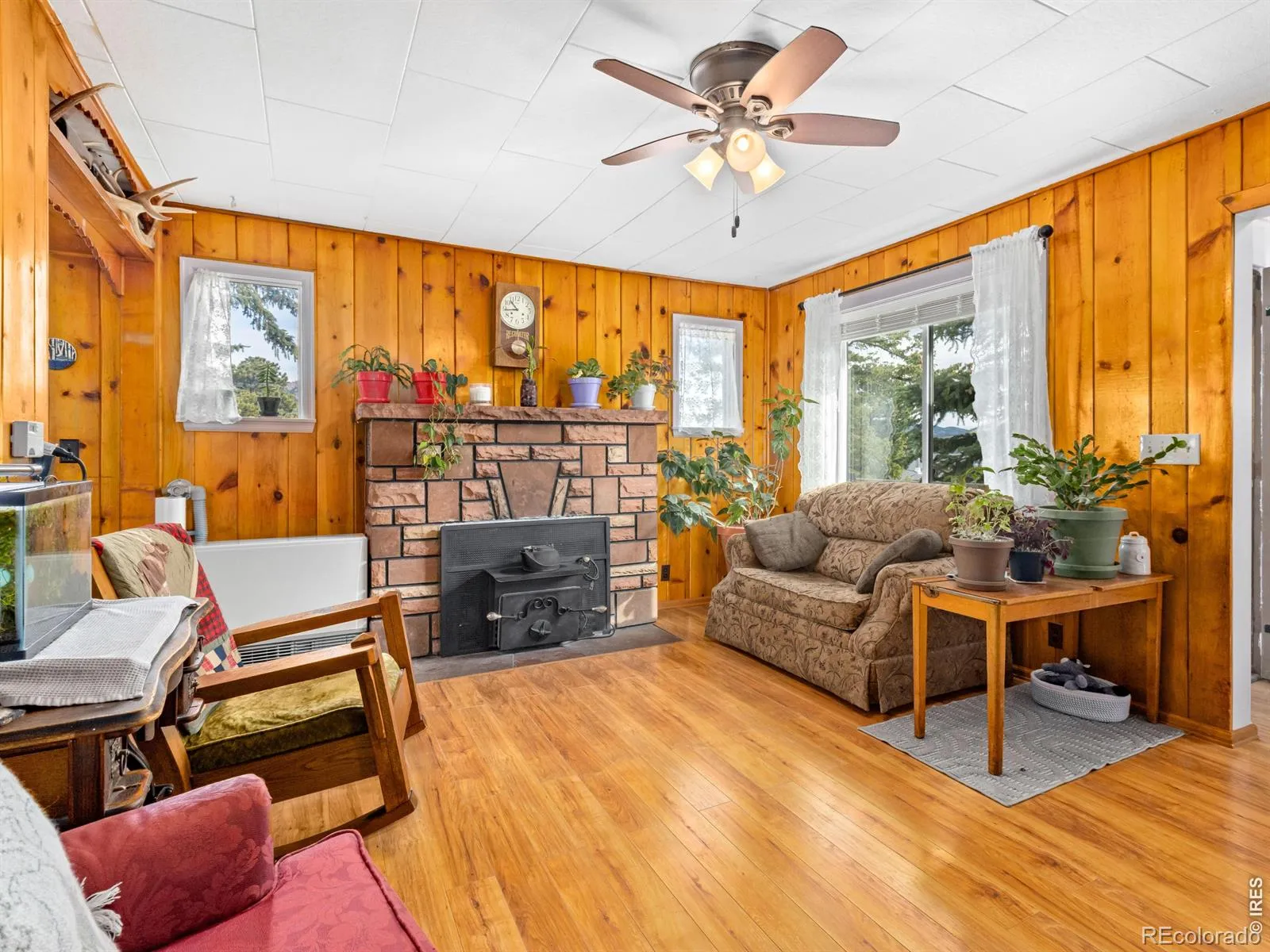 Country Club Manor Add