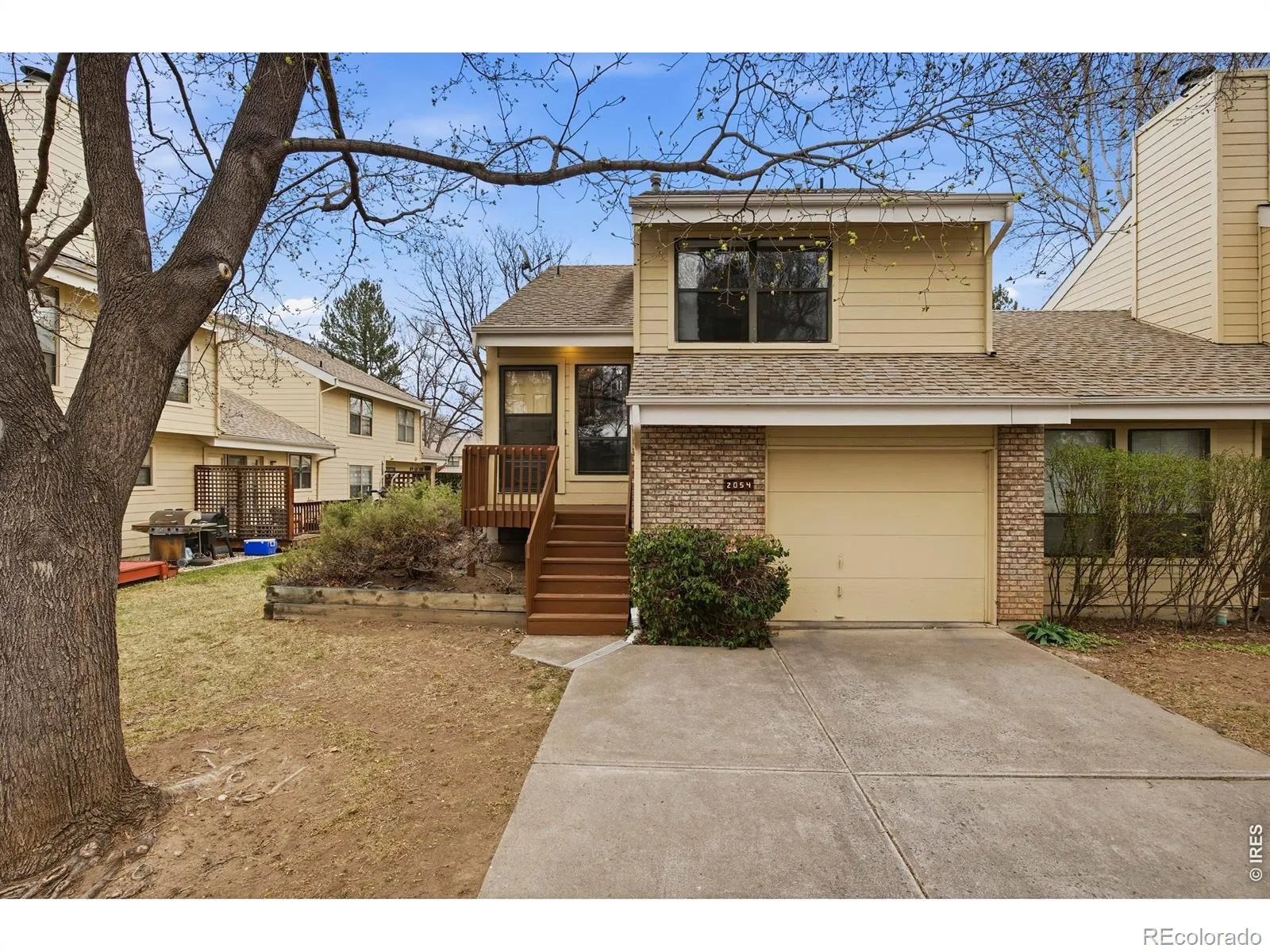 Sundering Twnhms PUD