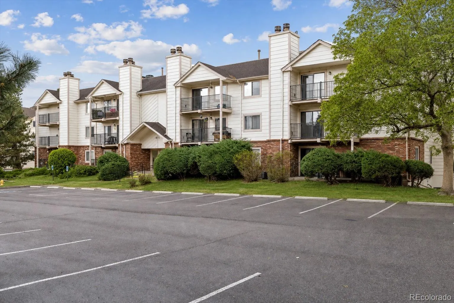 BAYBERRY CONDOS
