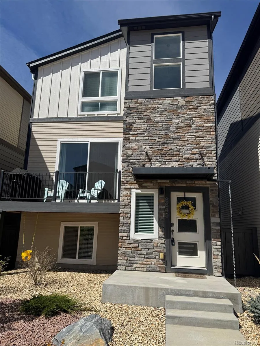 Midtown Collection at Pathways