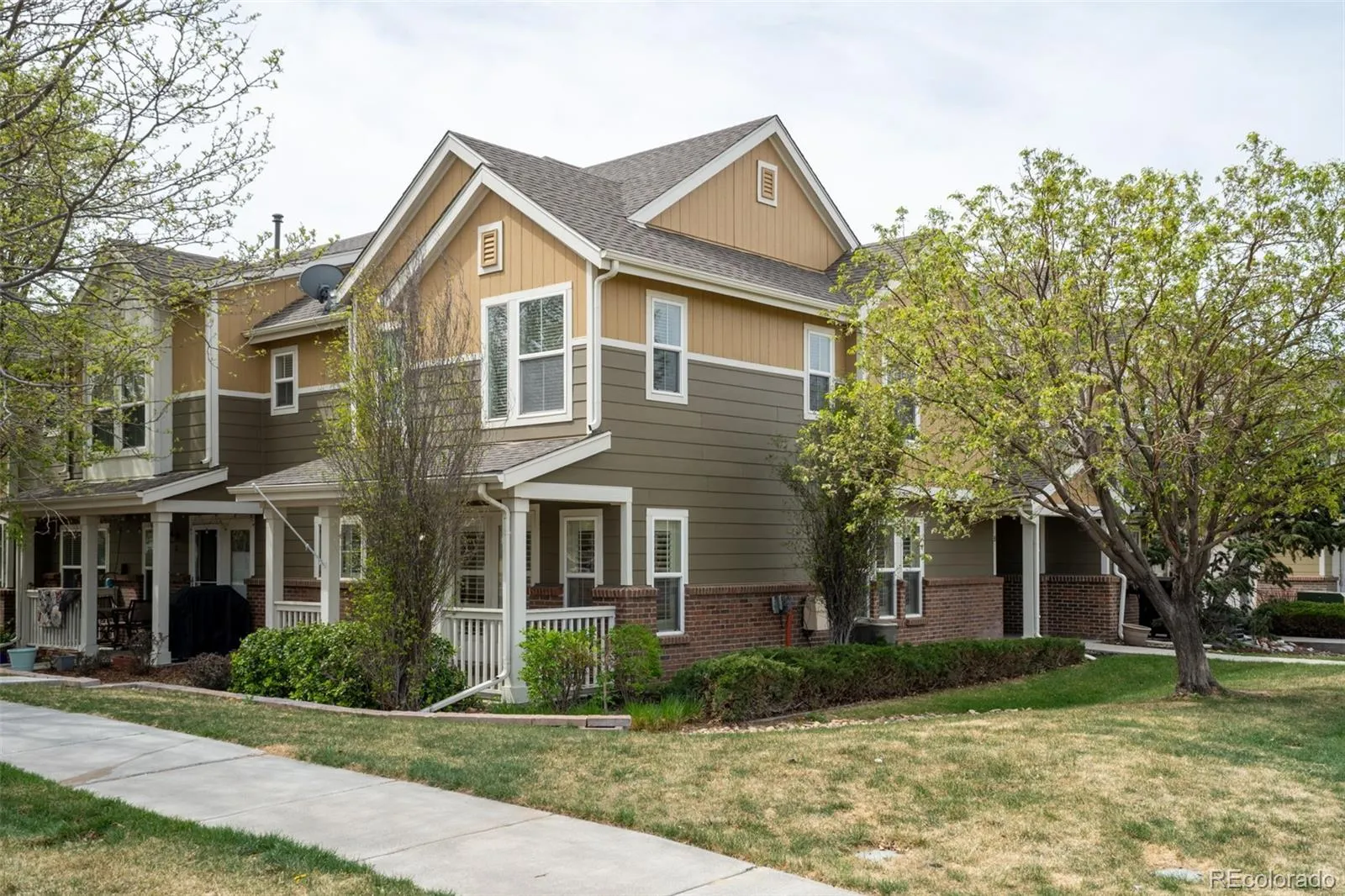 Villas at River Oaks