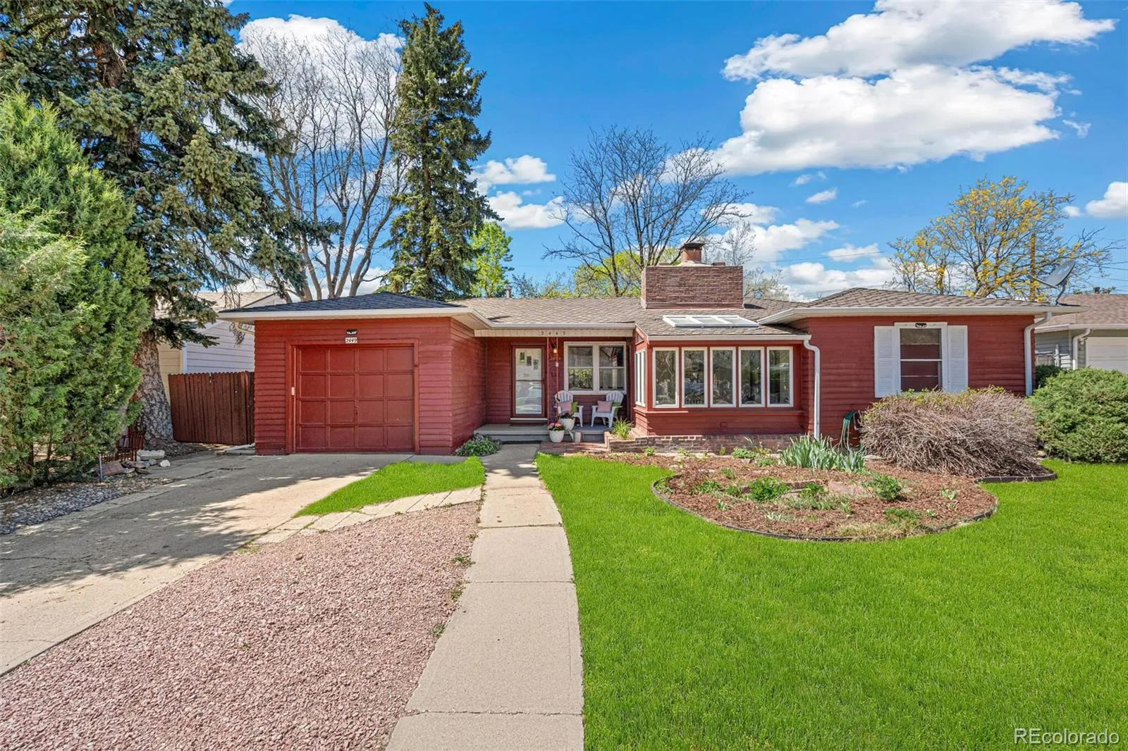 Edgewater, Rose Acres